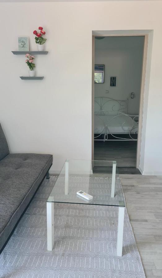 Apartman Castle Tusilovic Kültér fotó